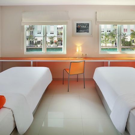 Harris Hotel & Residences Riverview Kuta, Bali 꾸따 외부 사진