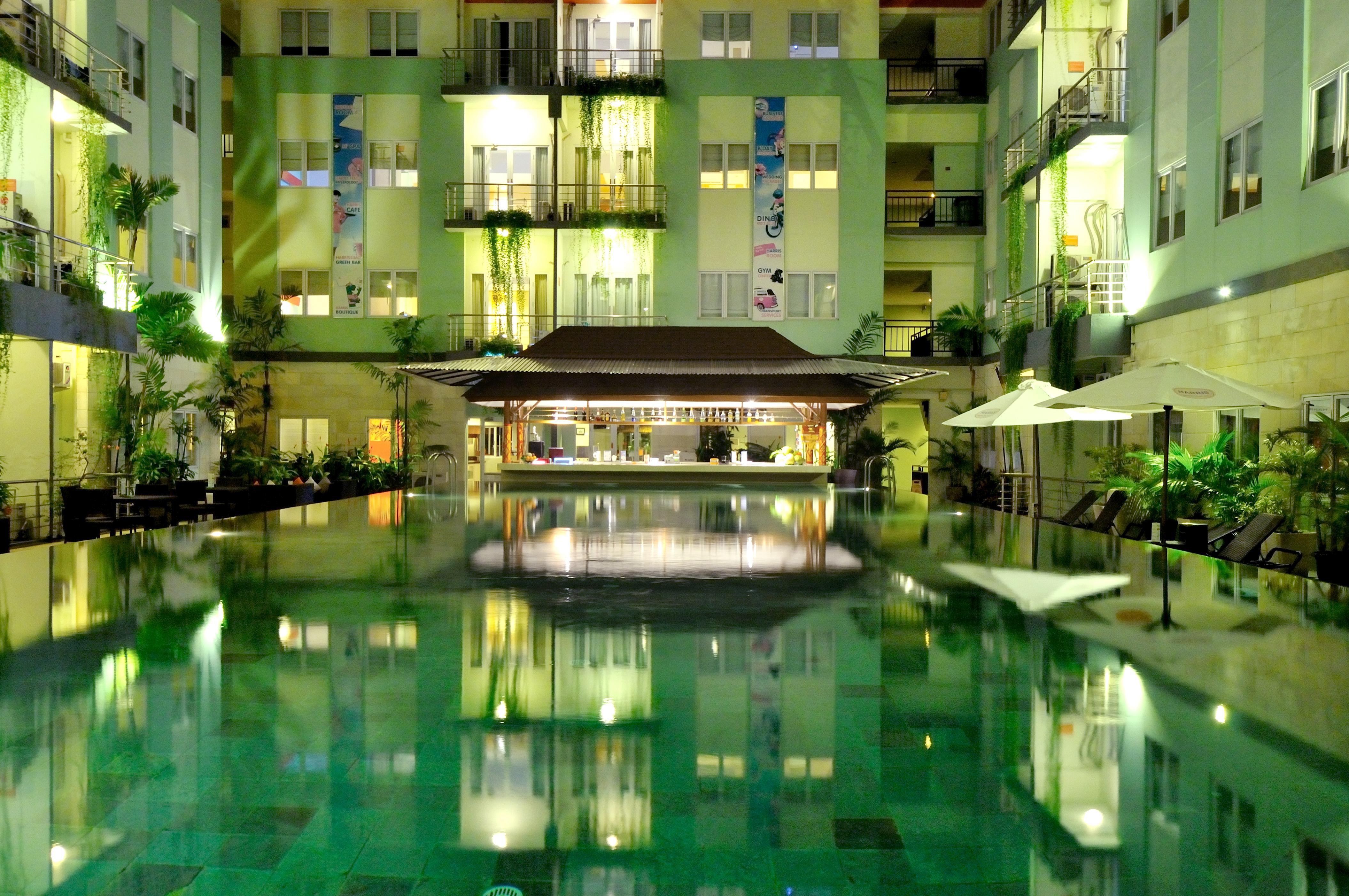 Harris Hotel & Residences Riverview Kuta, Bali 꾸따 외부 사진