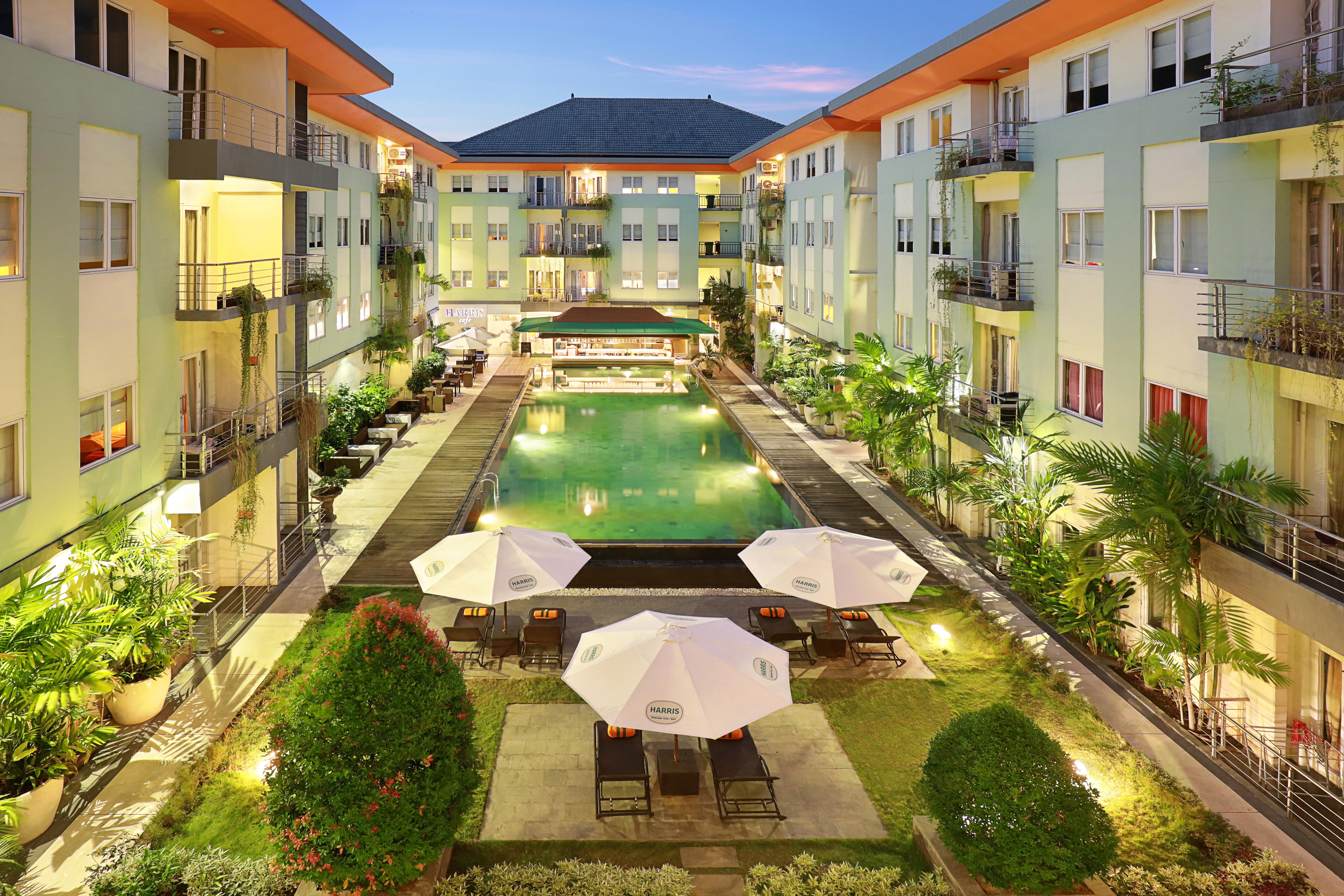 Harris Hotel & Residences Riverview Kuta, Bali 꾸따 외부 사진