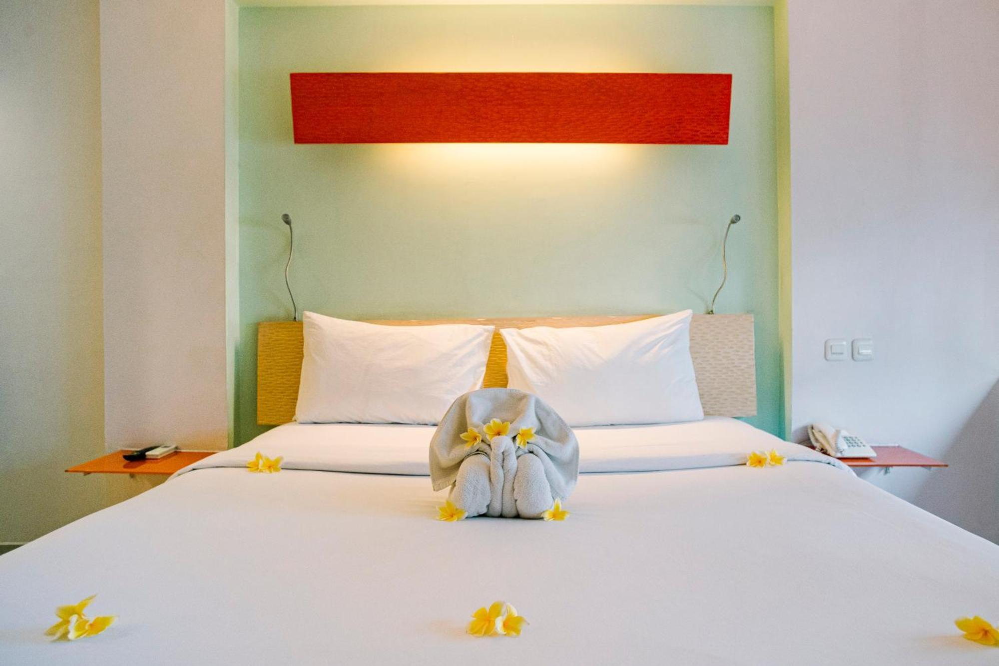 Harris Hotel & Residences Riverview Kuta, Bali 꾸따 외부 사진