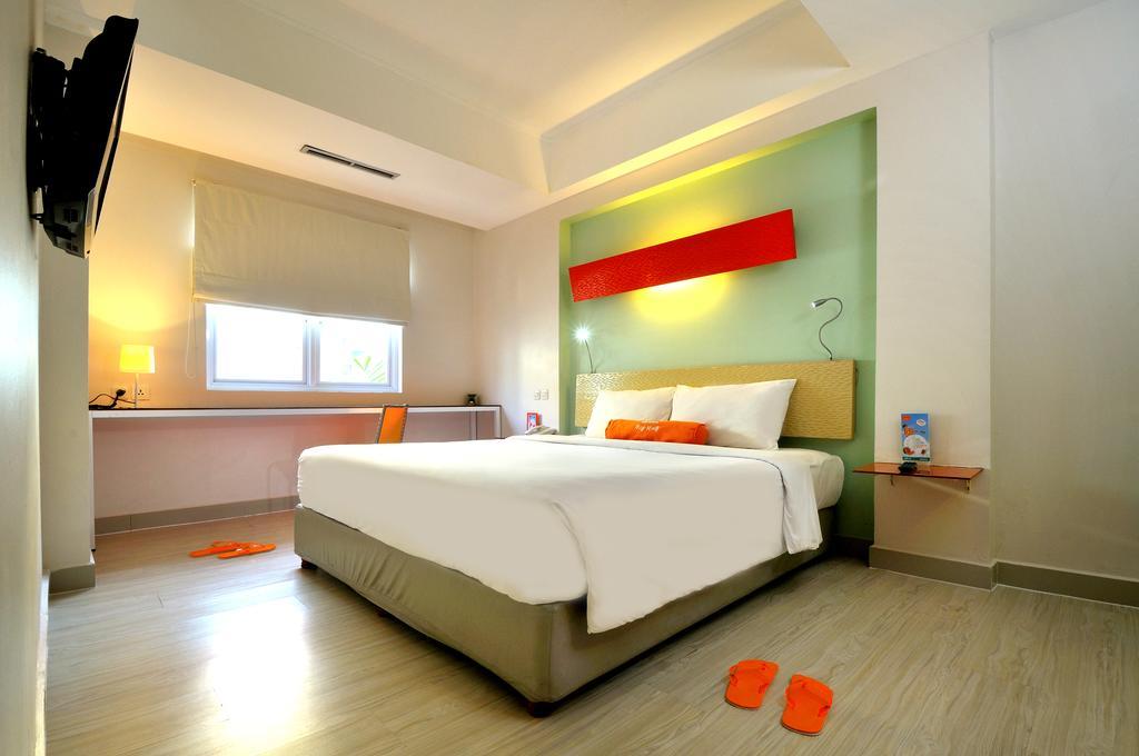 Harris Hotel & Residences Riverview Kuta, Bali 꾸따 외부 사진